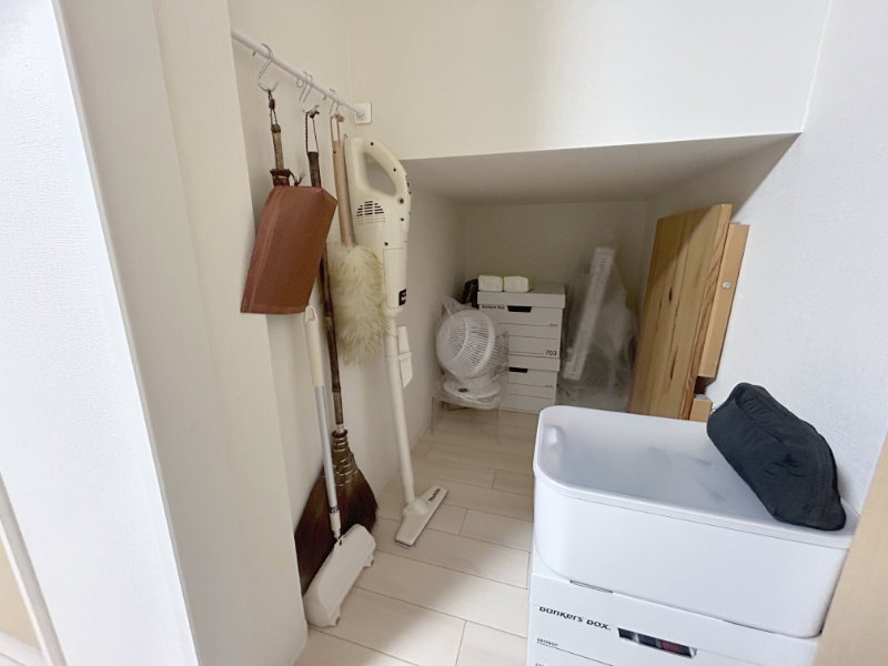 階段下掃除道具