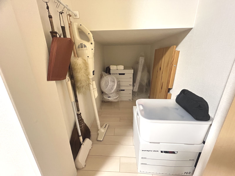 階段下収納他